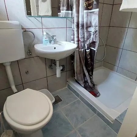 Luna Apartament *