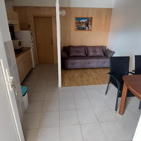 Apartment Luna Stan Trigraci