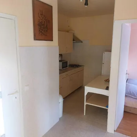Luna Apartment